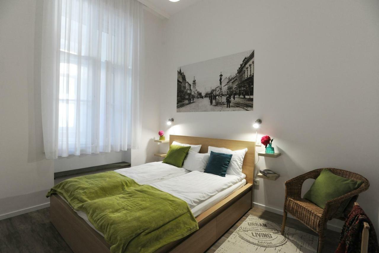 M37 Apartman Debrecen Esterno foto