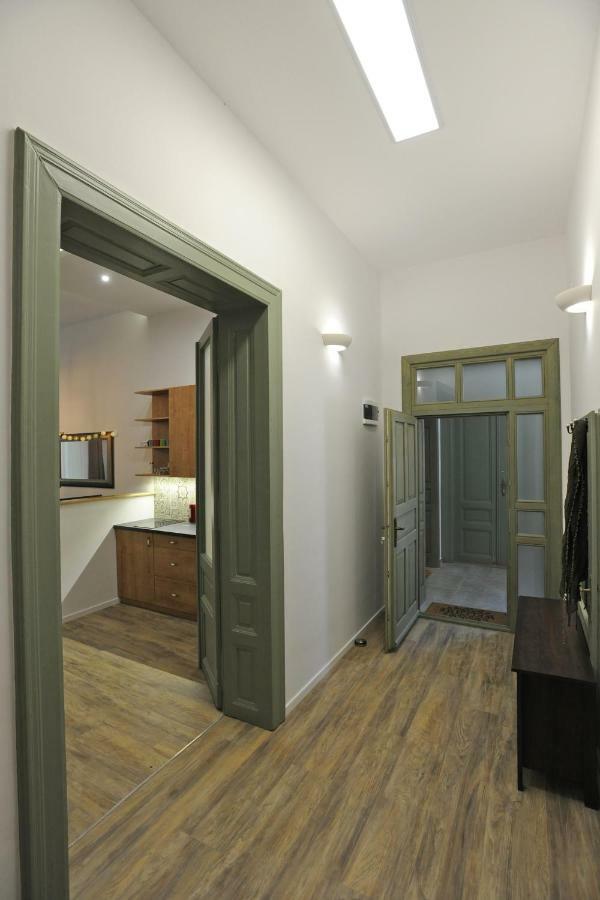 M37 Apartman Debrecen Esterno foto