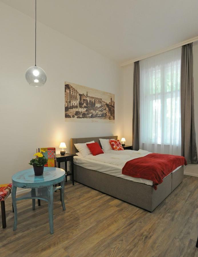M37 Apartman Debrecen Esterno foto
