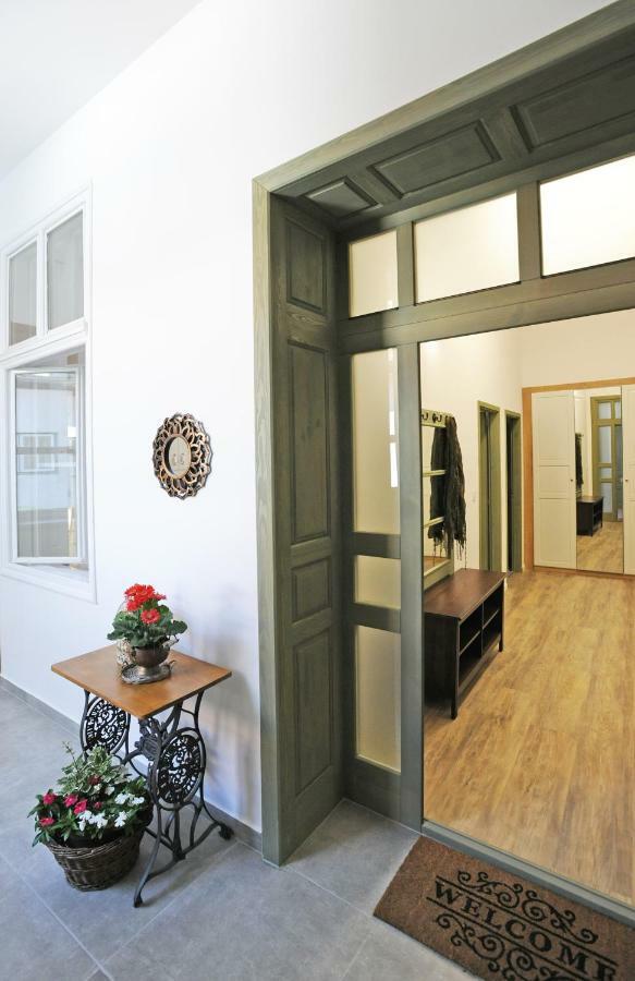 M37 Apartman Debrecen Esterno foto