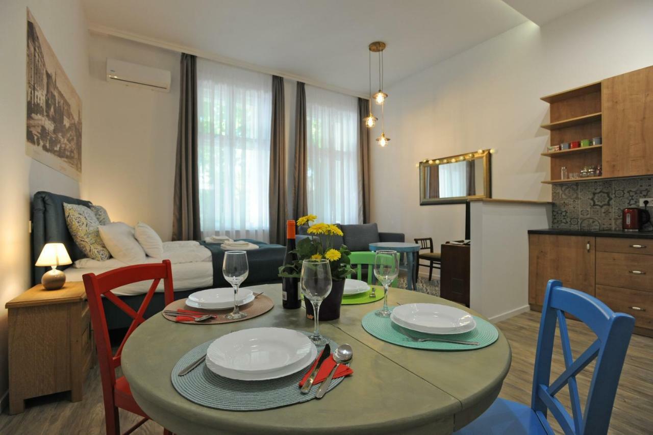 M37 Apartman Debrecen Esterno foto
