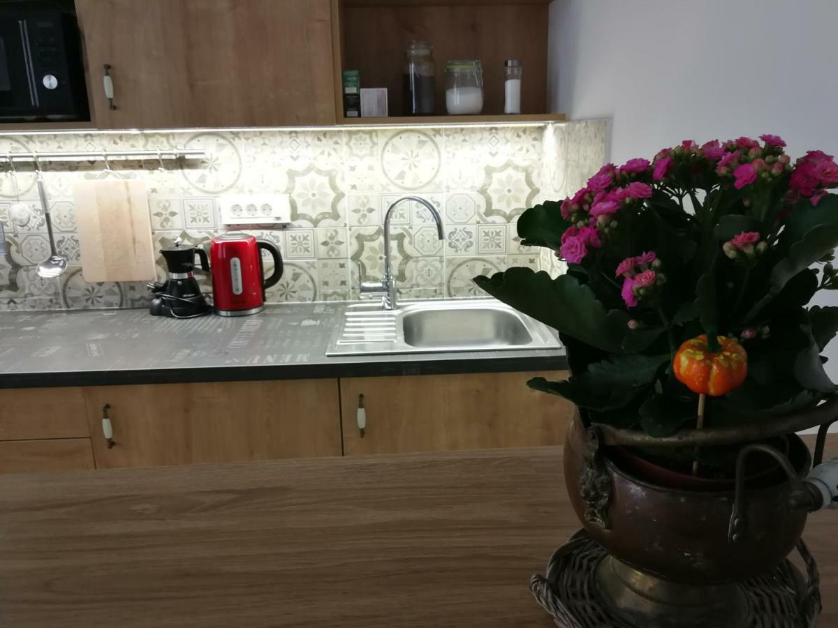 M37 Apartman Debrecen Esterno foto