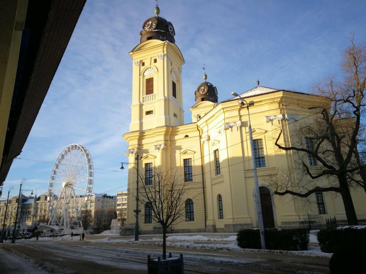 M37 Apartman Debrecen Esterno foto